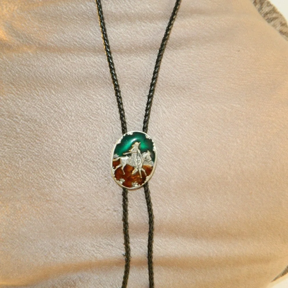 Vintage Bolo Tie Mens Brown Green Cowboy Horseback Enamel 1987 Western